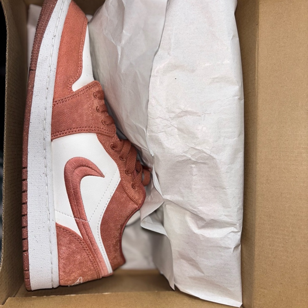 Sky J Orange Wmns Air Jordan 1 Low Se